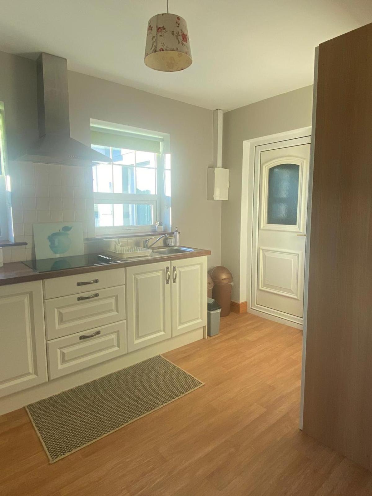 Kilmore Beach Apartment ترالي المظهر الخارجي الصورة